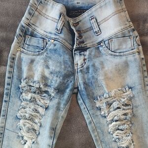 Stylish Light Blue Distressed Women Jeans